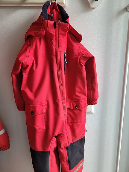Polarn O. Pyret haalari fleecellla koko 98 punainen