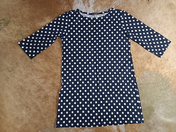 Marimekko XS pallo paita sivutaskut