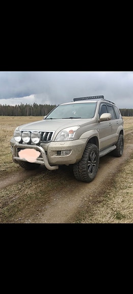 Toyota land cruiser renkaat vanteineen+spacerit