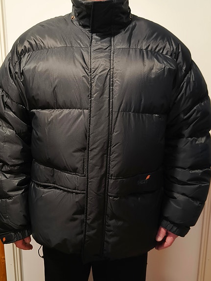 Halti talvitakki untuvatakki miehille XL musta