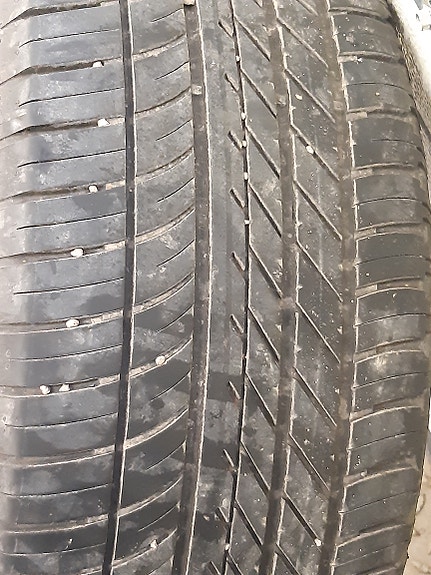 Myydään käytetyt Goodyear kesärenkaat 255/60-18 4kpl