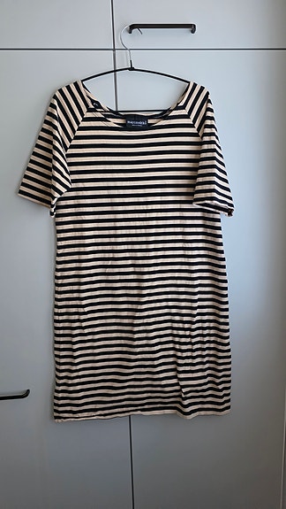 Marimekko trikoomekko
