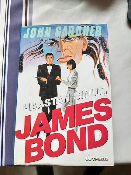 Myydään James Bond 007 kirja; Haastan sinut