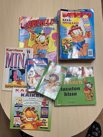 iso Karvinen lehti/pokkarikokoelma
