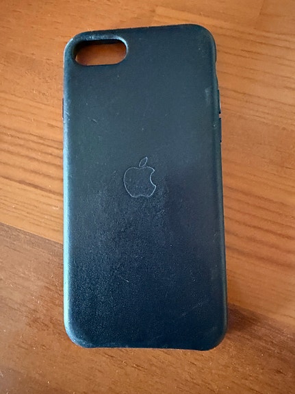 iPhone SE 2022 nahkakotelo