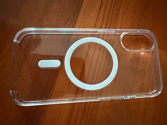 iPhone 16 clear case