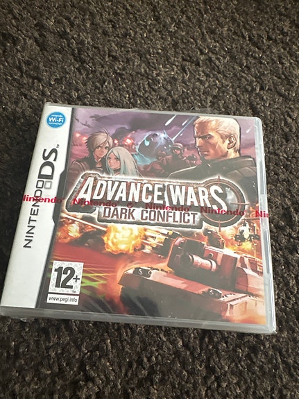 Advance Wars Dark Conflict -peli