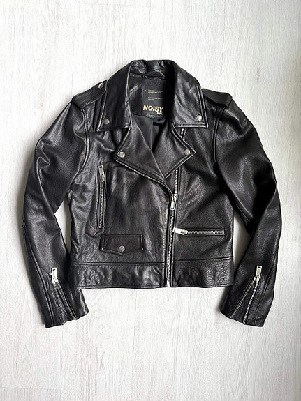 Naisten Biker-mallinen aito nahkatakki, M
