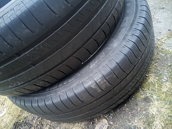 2kpl käytetyt Michelin-kesärenkaat, koko 205/60 R16