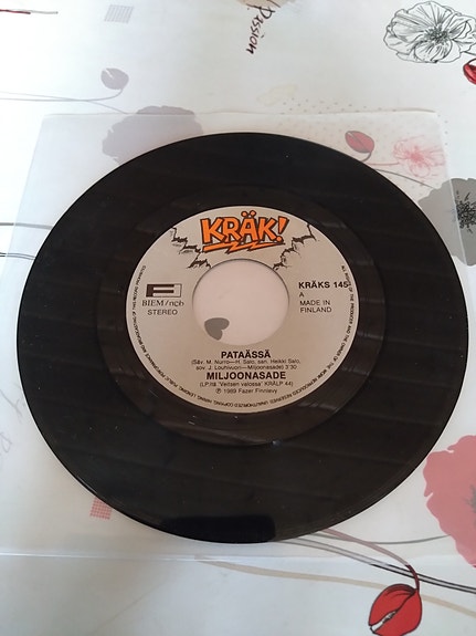 5 kpl Miljoonasade 7" Single