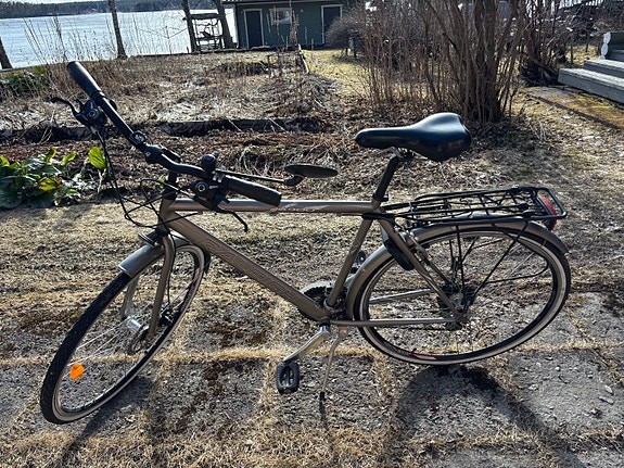 Miesten hybridipyörä 28”