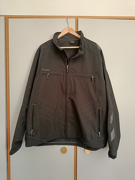Product image 1 of 9