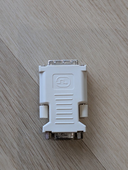 DVI-A uros - VGA naaras -adapteri