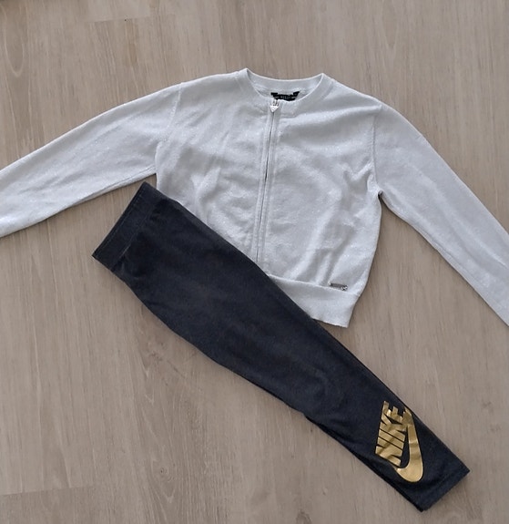 Guess neuletakki ja Nike legginsit (134/140cm)