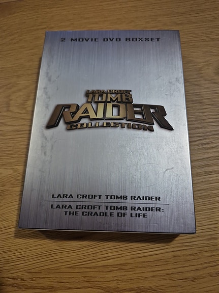 Tomb Raider Collection 2 elokuvan DVD-boksi