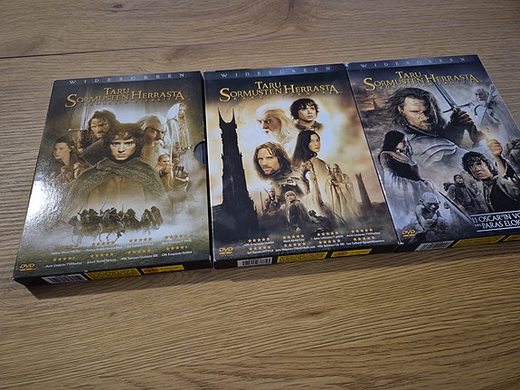 Taru Sormusten Herrasta 1-3 DVD