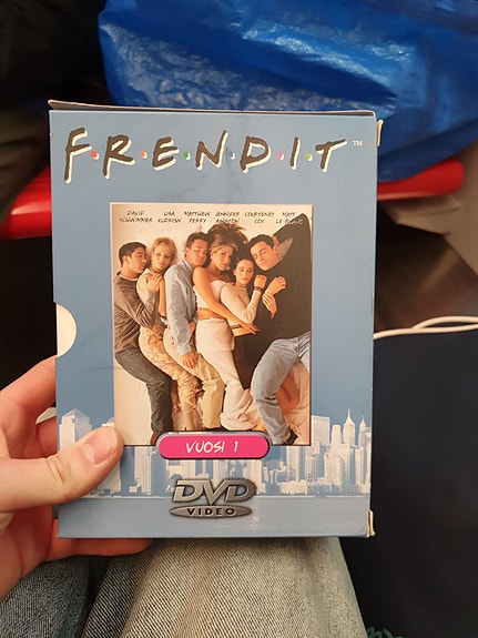 Friends kausi 1 DVD-boksi