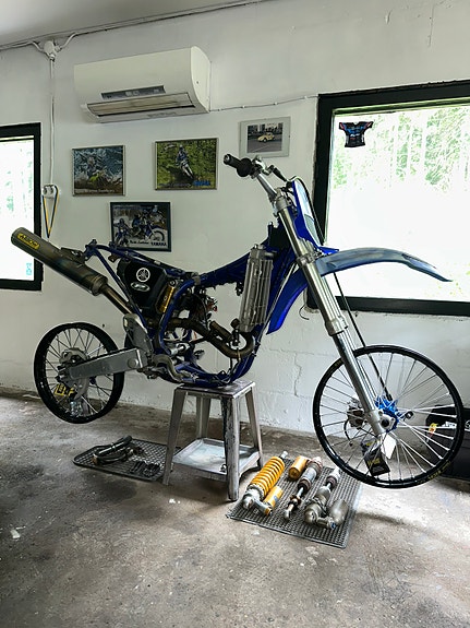 Ostetaan Yamaha Yz426f osia!