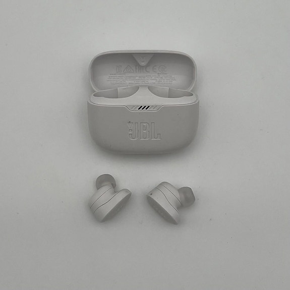 JBL Tune 130NC -kuulokkeet (Valkoiset) - vastamelu