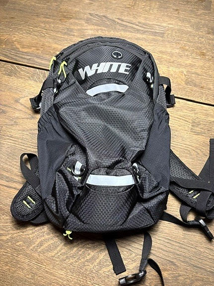White juomareppu