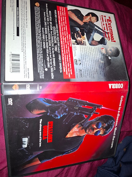 Warner Bros Cobra - Stallone DVD-elokuva