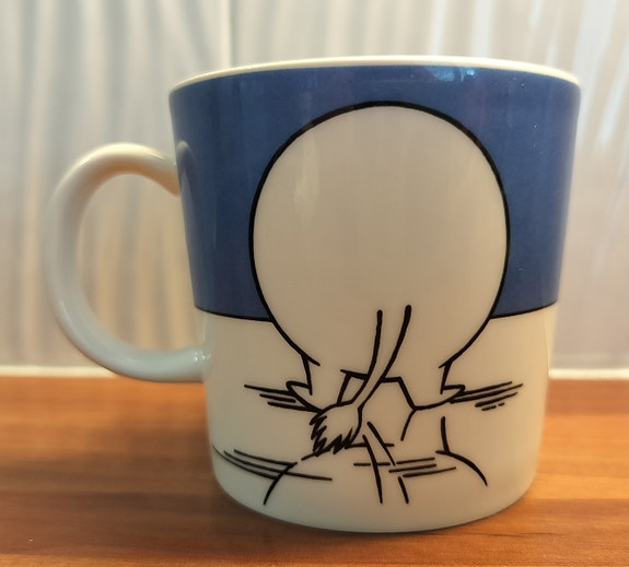 Muumipeikko jäällä muki
