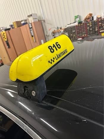 Alkuperäinen Mercedes-Benz taksikupu