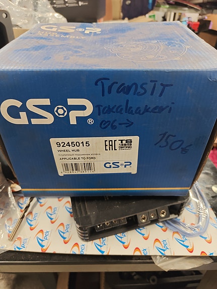 Ford Transit takapyörän laakeri GSP