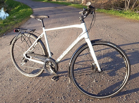 Crescent TREKKING 704 Alivio 24 -vaihteinen pyörä