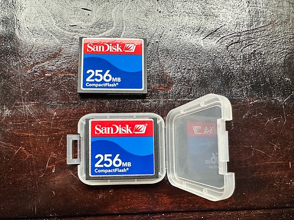 SanDisk CompactFlash -muistikortti 256 MB