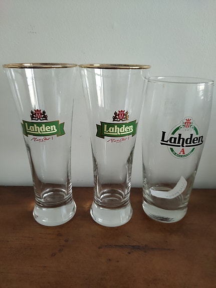 Vanhoja Lahden Olutlaseja