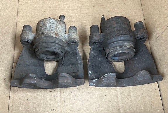 Ford Focus mk2 etujarrusatulat