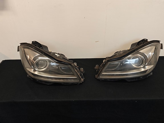MB C-sarja (w204) Facelift xenon umpiot (2011-2014)