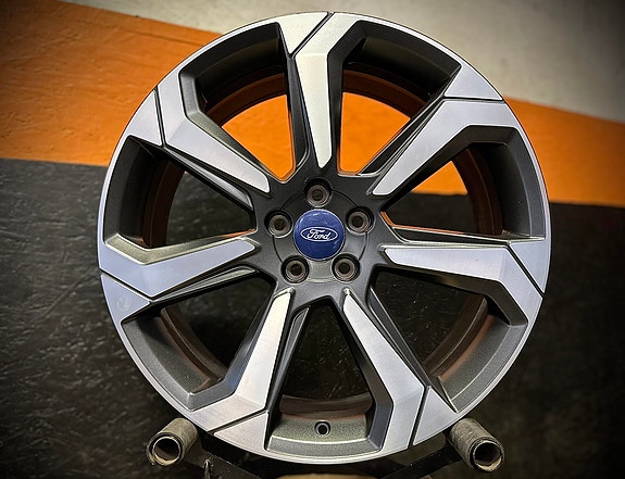Kevytmetallivanteet Ford Original 8xR20 5x108 / ET55 / 63