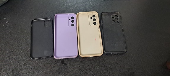2 kpl Samsung  puhelin  kuoret