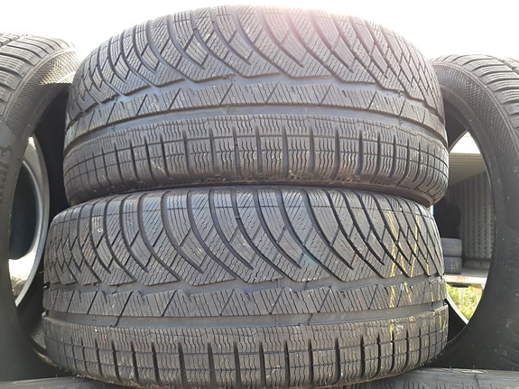 Lamellirenkaat Michelin Pilot Alpin 4 PA4 DOT 2015 265/40 R19 98 V XL V 98