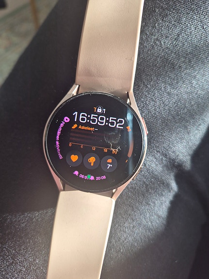 Samsung Galaxy 4 älykello
