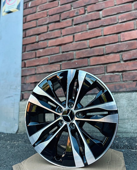 Kevytmetallivanteet Mercedes-Benz Original 7.5xR18 5x112 / ET40-58 / 66.6