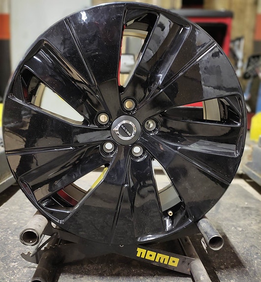 Kevytmetallivanteet Volvo Original 7.5xR18 5x108 / ET50-0 / 63.4