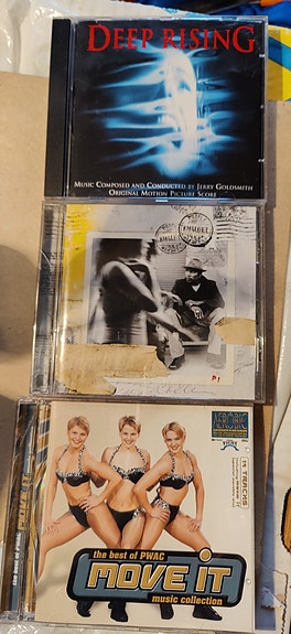Cd-levyjä
