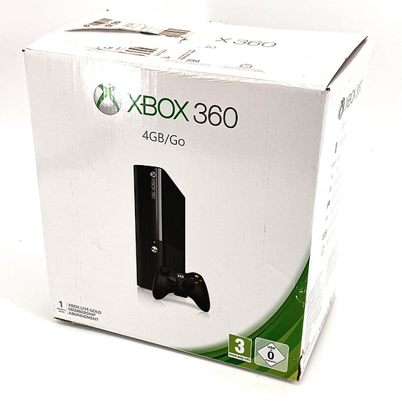 Xbox 360 E 4GB alkuperäispakkauksessa
