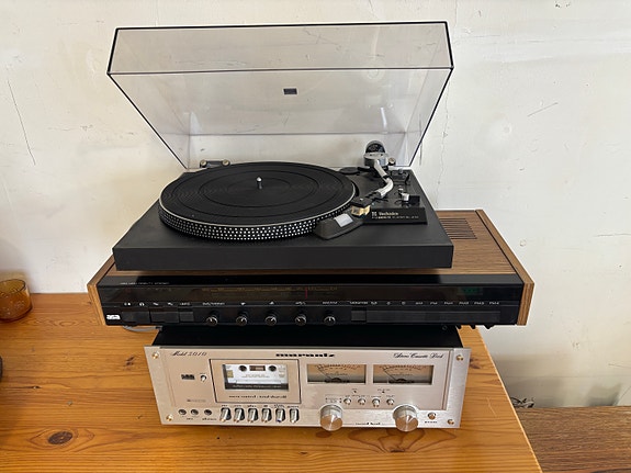 Vanha hifi setti. Technics levari, Marantz dekki, ASA vahvistin, ER kaiuttimet