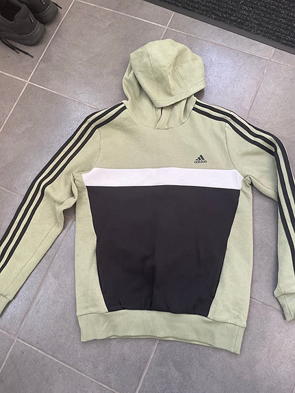 Adidas collegehuppari koko L (lasten) 13-14 vuotta