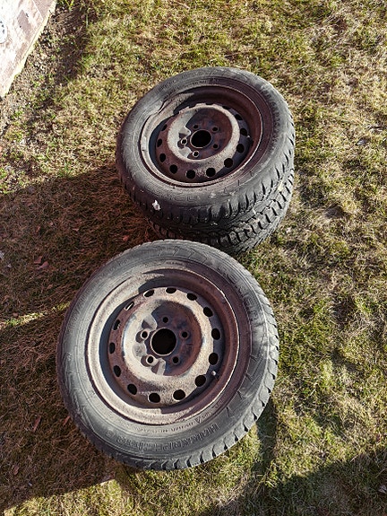 nastarenkaat peltivanteilla 185/65/14 5x112 / 67.1mm