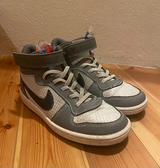 Nike tarra-tennarit, koko 33.5
