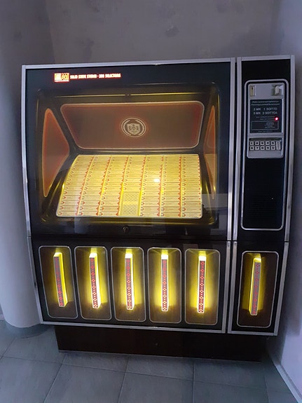 Product image 3 of 9