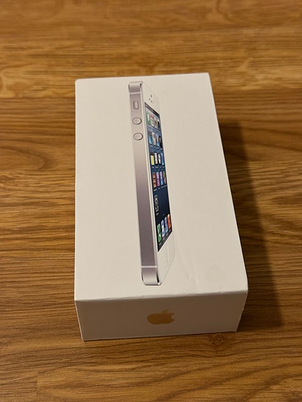 Iphone 5 laatikko