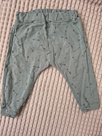 Lindex collegehousut koko 80
