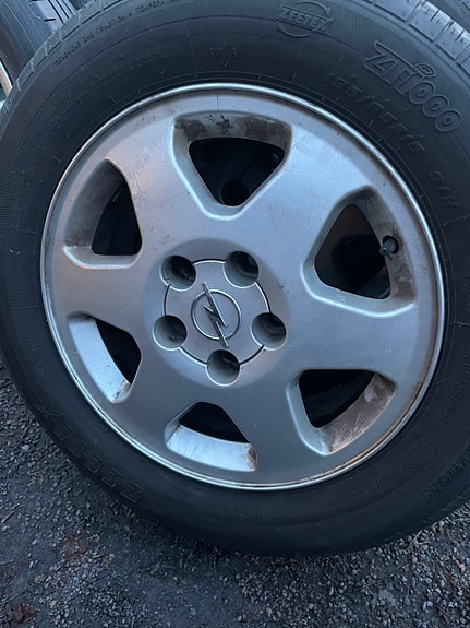 15” Opel ( GM) alkuperäiset, upeat alumiinivanteet / 5x110, kr. 65,1