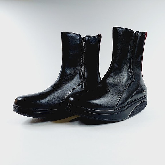 Uudet Gore Tex MBT ortopediset nahka nilkkurit koko 38